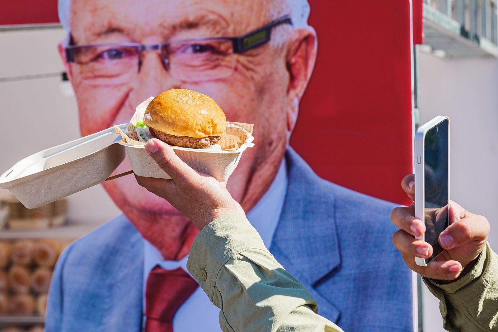 Shooting a burger on a phone